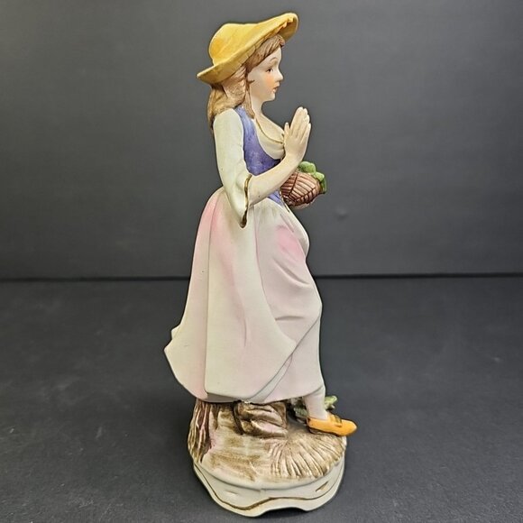 Porcelain Figure of Lady with Basket of Grapes 7" - Picture 4 of 10